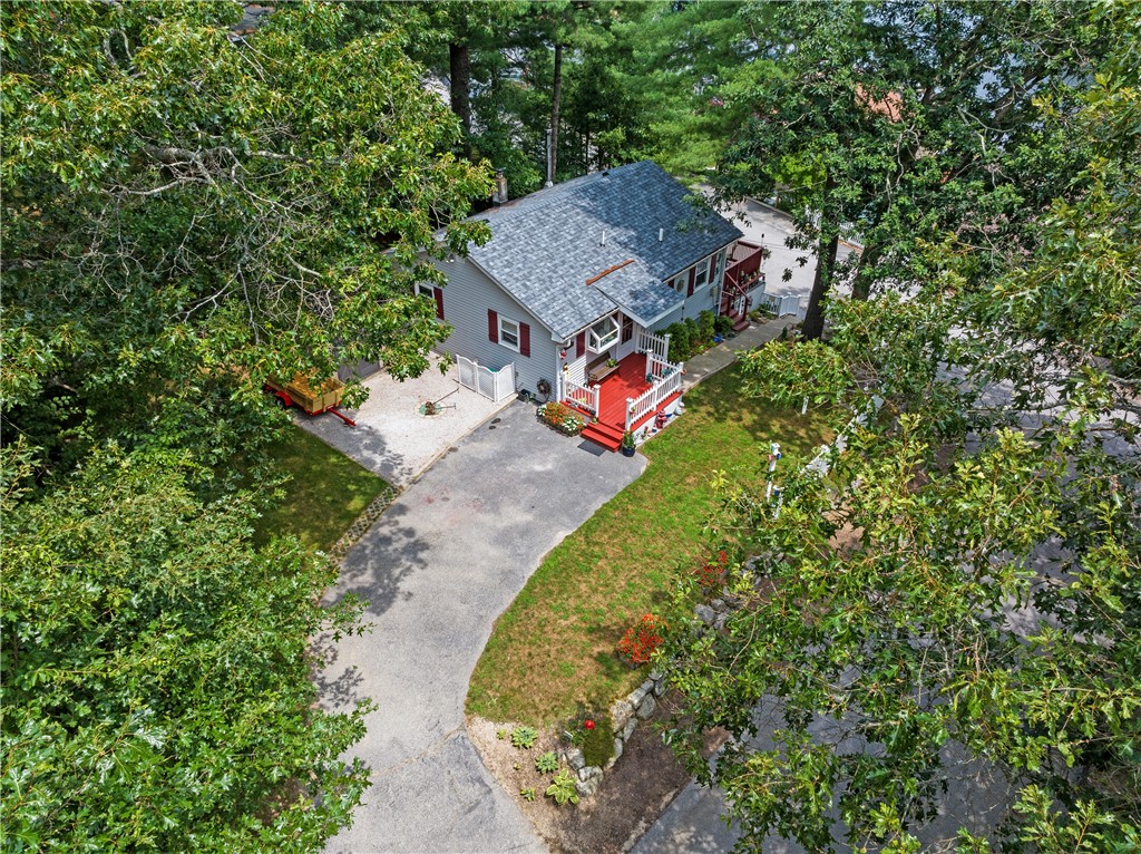 98 1st Road Glocester, RI 02814 - Photo 3 of 26