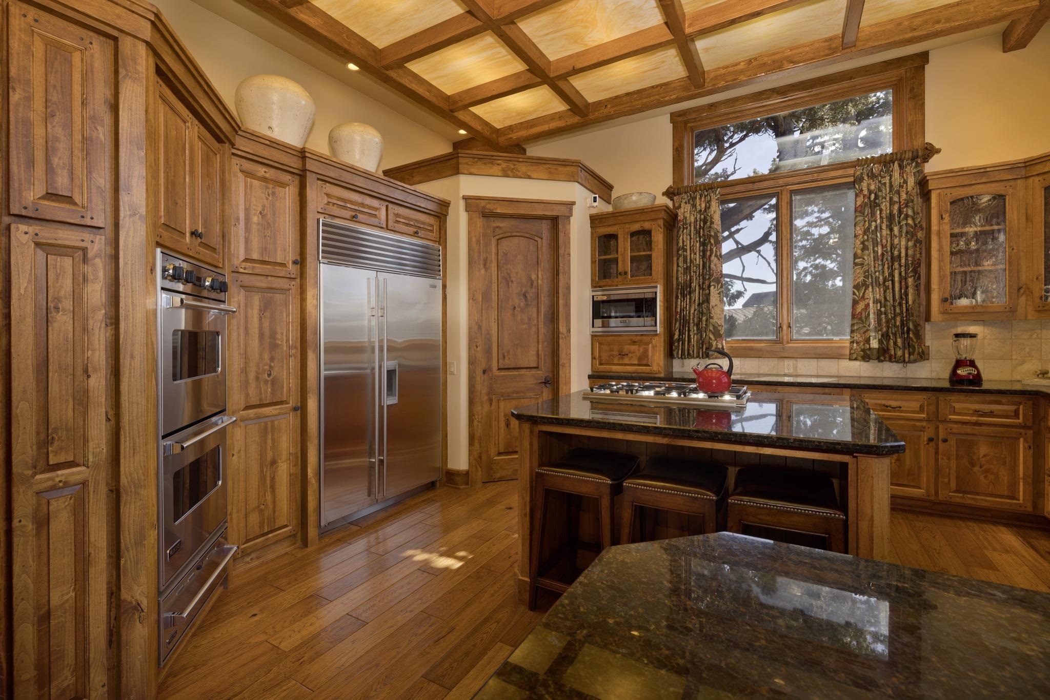 269 Juniper Road Mammoth Lakes, CA 93546 - Photo 13 of 56