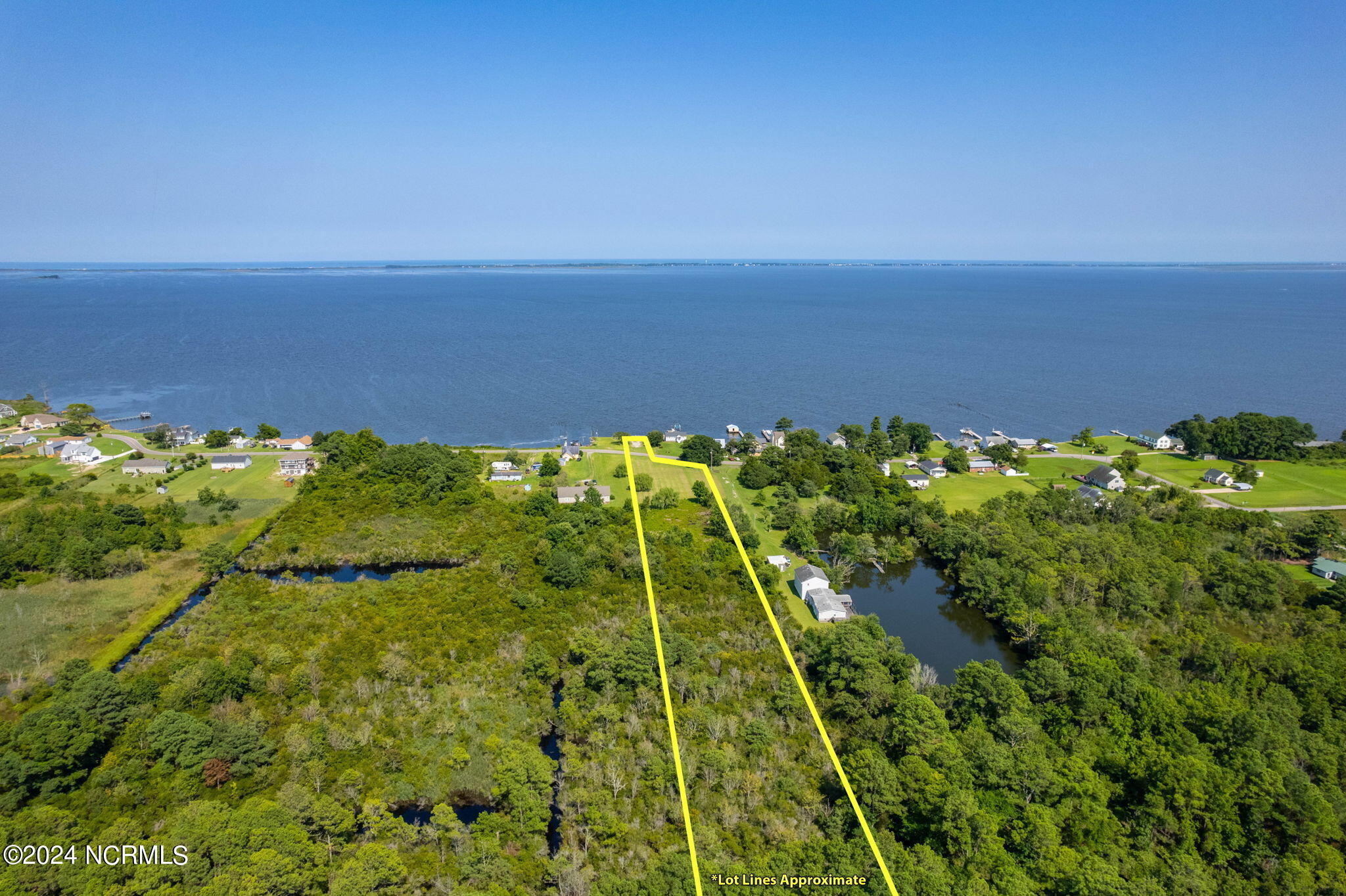 941 Waterlily Road Coinjock, NC 27923 - Photo 12 of 20 39-web-or-mls-941-Waterlily-Rd-31-Marker