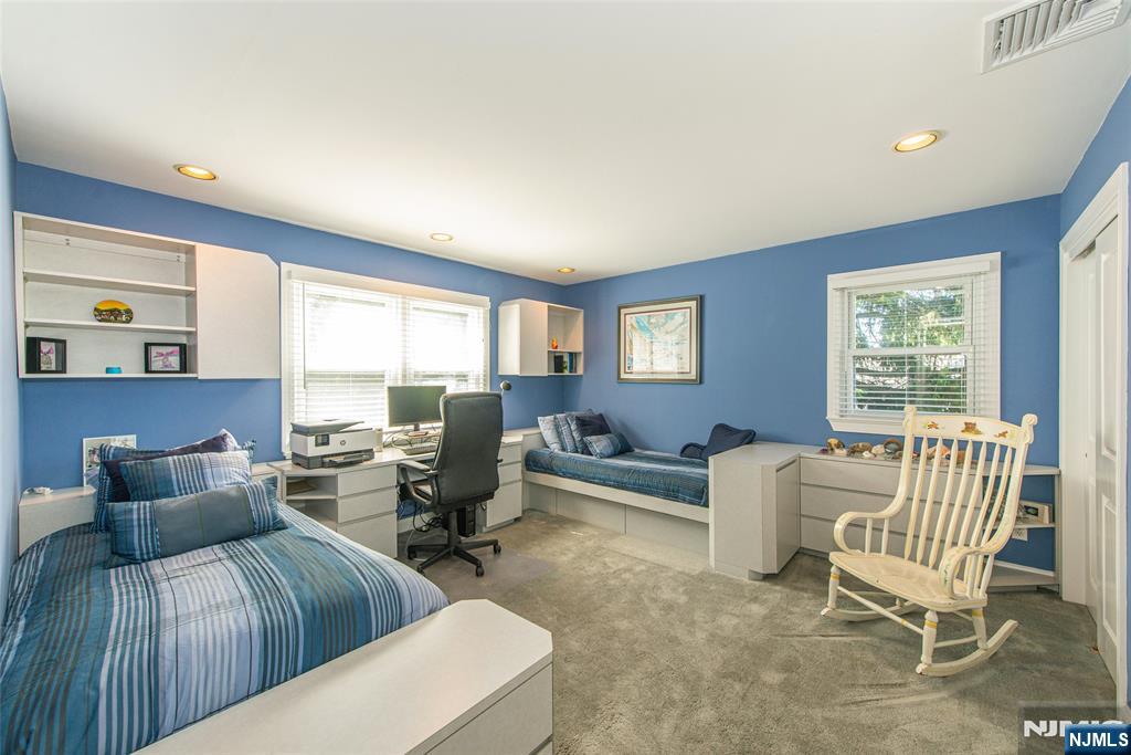 18 Teak Road Wayne, NJ 07470 - Photo 13 of 28