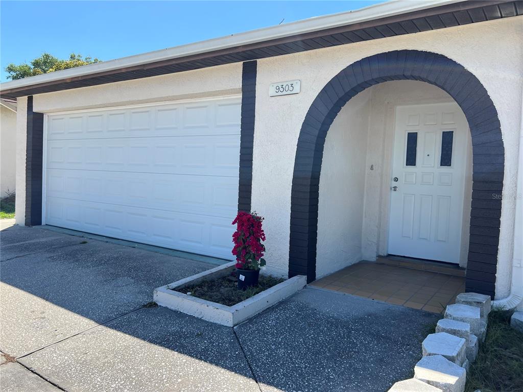 9303 Morehead Lane Port Richey, FL 34668 - Photo 3 of 27