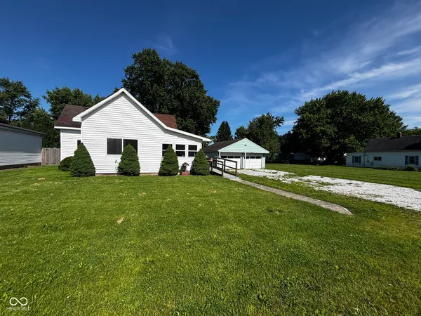 $135,000 | 921 North 12th Street, Elwood, IN 46036