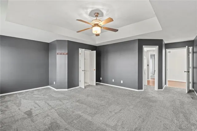 $600,000 | 9708 North Laurel Avenue, Kansas City, MO 64157