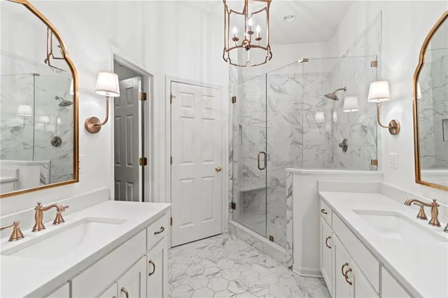 $600,000 | 9708 North Laurel Avenue, Kansas City, MO 64157