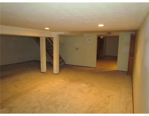 52939 Lilac Road South Bend, IN 46628 - Photo 10 of 14 Gallery Image 10