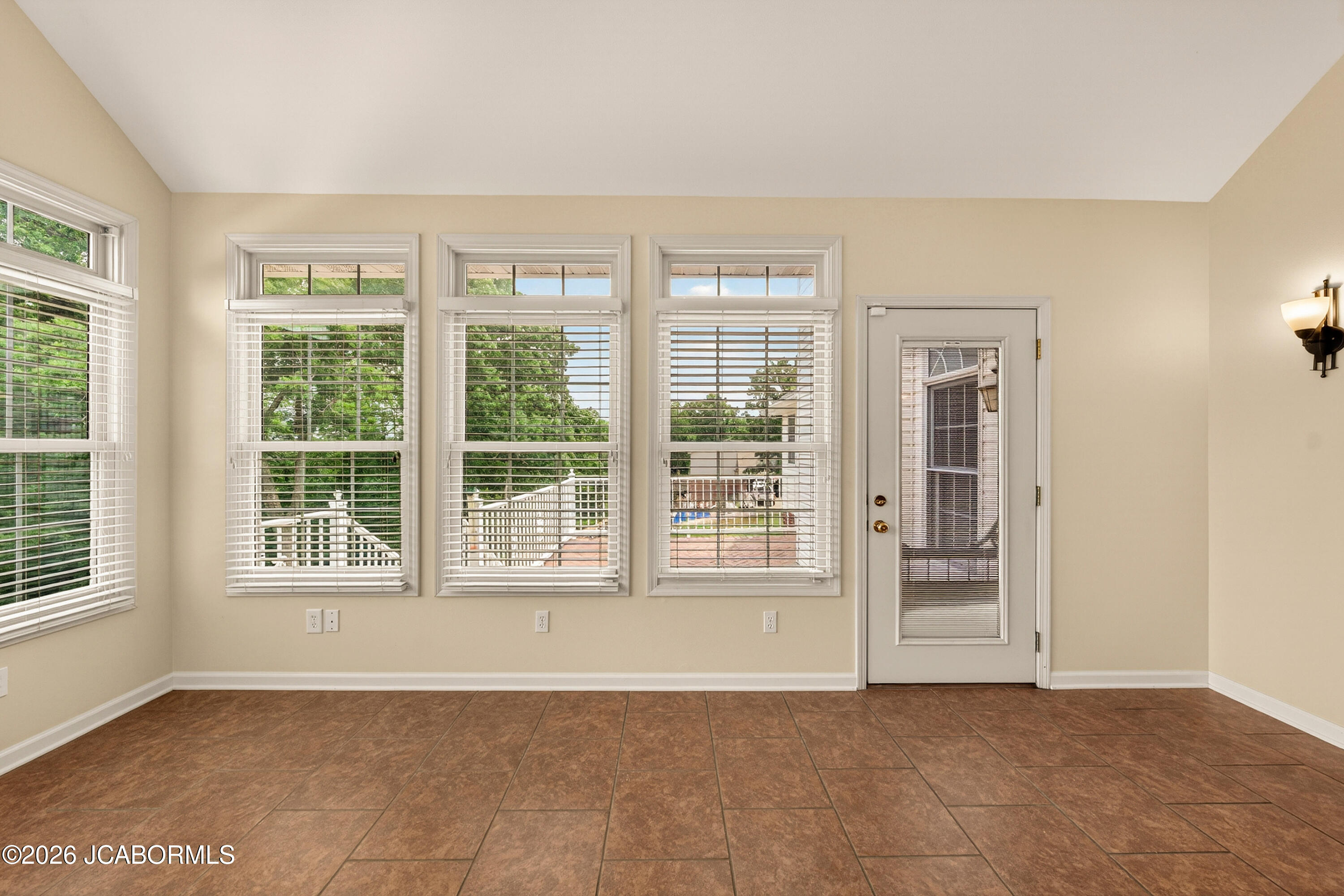 5122 Tanner Bridge Road Jefferson City, MO 65101 - Photo 23 of 65