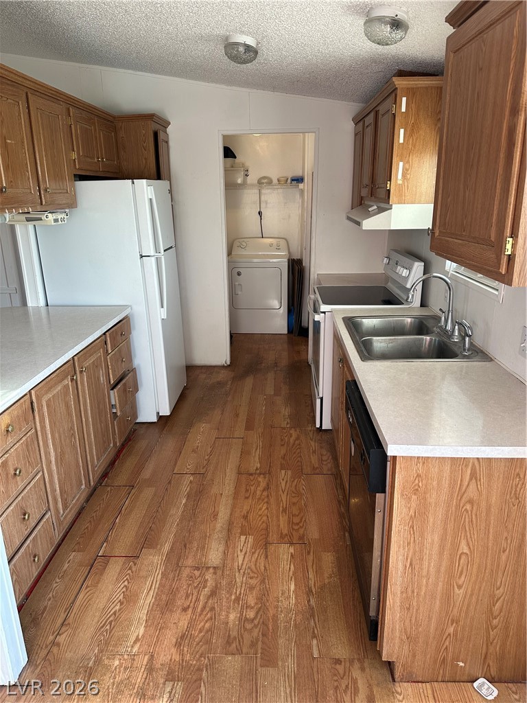 1890 Anns Road Pahrump, NV 89048 - Photo 5 of 9 KITCHEN