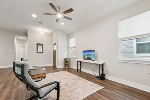 $289,000 | 504 Peace Drive, Liberty Hill, TX 78642