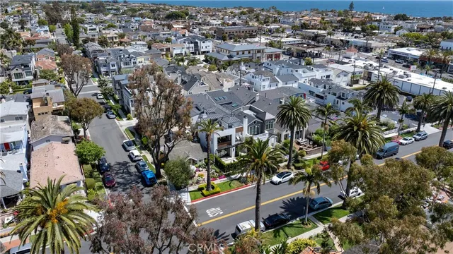 $4,495,000 | 426 Marguerite Avenue, Corona del Mar, CA 92625