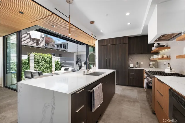 $4,495,000 | 426 Marguerite Avenue, Corona del Mar, CA 92625