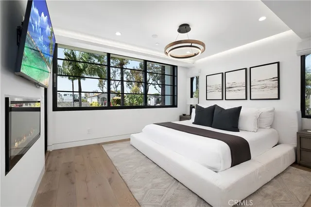 $4,495,000 | 426 Marguerite Avenue, Corona del Mar, CA 92625