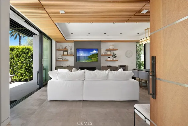 $4,495,000 | 426 Marguerite Avenue, Corona del Mar, CA 92625