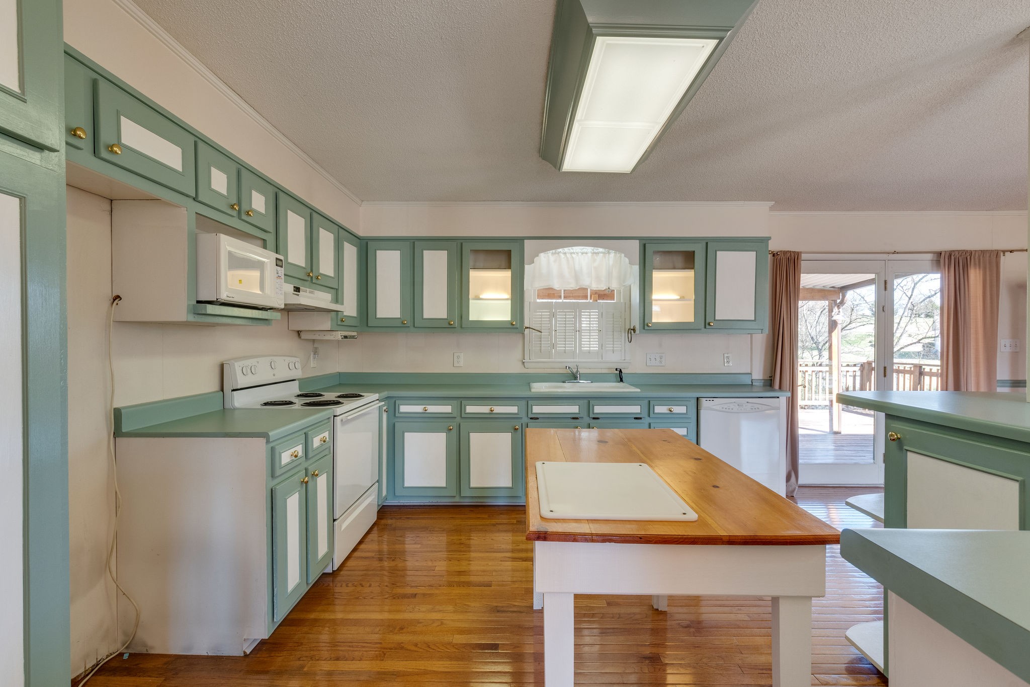 2002 Joann Road Pulaski, TN 38478 - Photo 11 of 37 Gallery Image 11