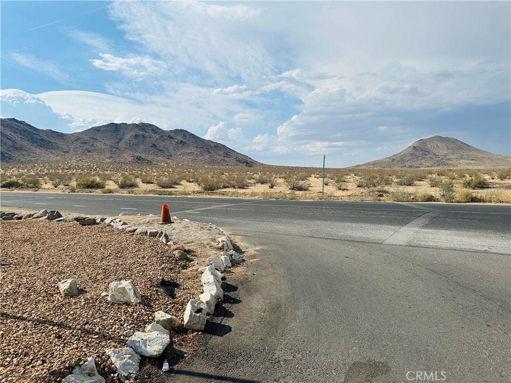 20683 Waalew Road, Unit B145 Apple Valley, CA 92307 - Photo 19 of 32 a view of lake with mountain