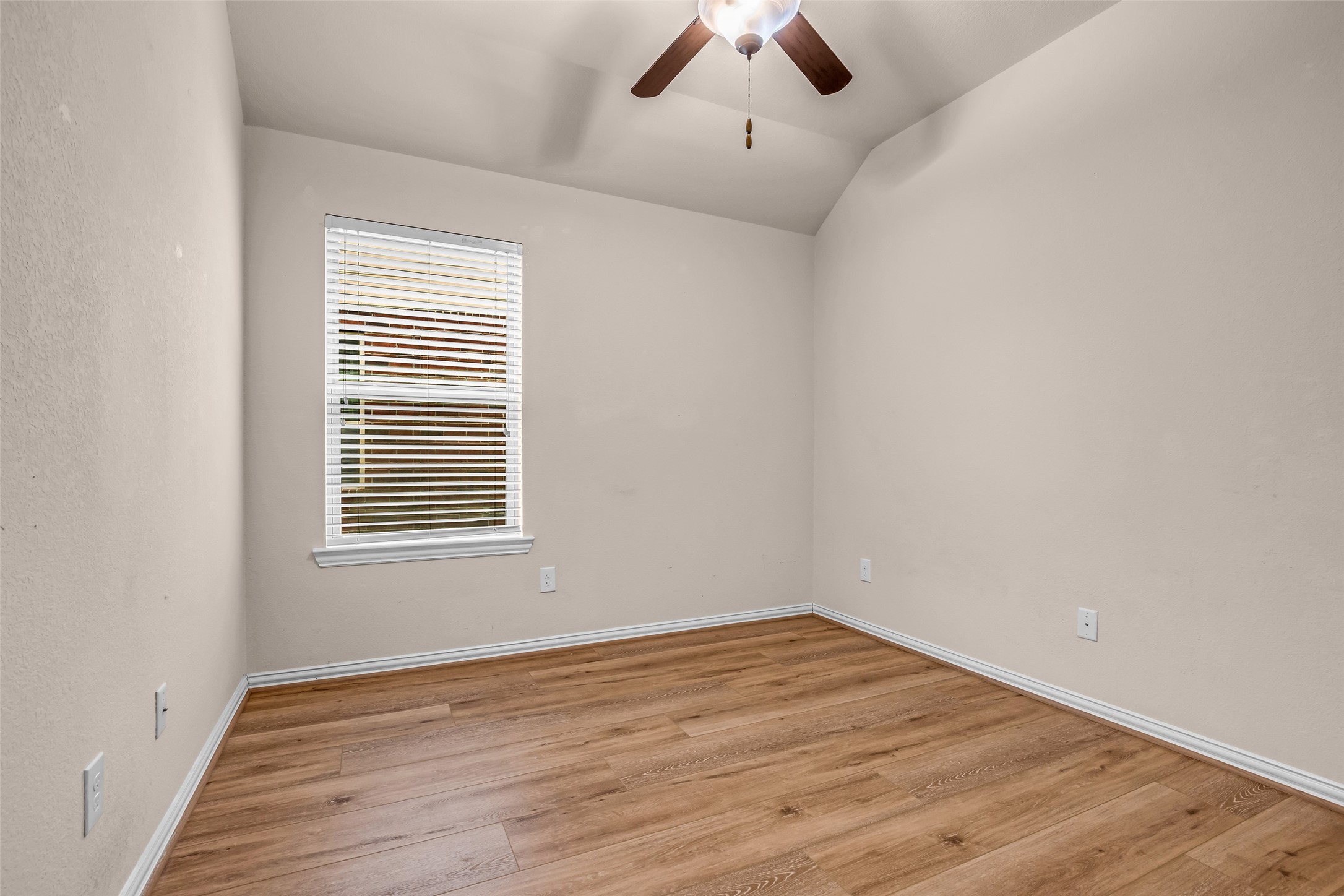 31747 Summit Springs Lane Spring, TX 77386 - Photo 23 of 29 Third secondary bedroom