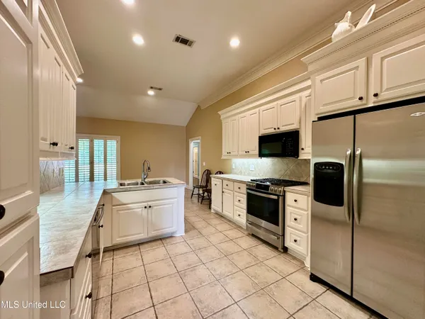 $364,900 | 107 Thornwood Drive, Clinton, MS 39056
