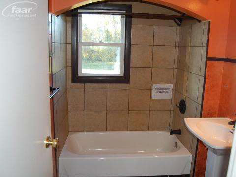1458 North Oak Road Davison, MI 48423 - Photo 20 of 27 20174232-19.JPG