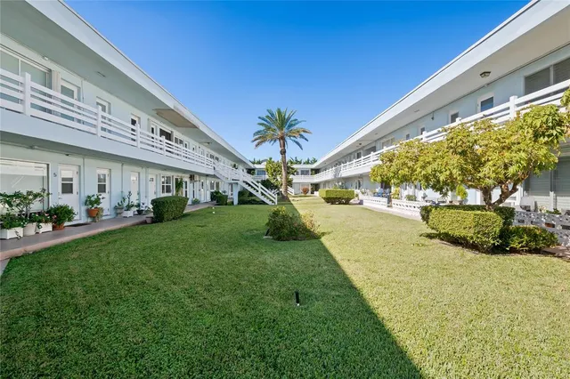 $168,500 | 2700 Northeast 135th Street, Unit 34, North Miami, FL 33181
