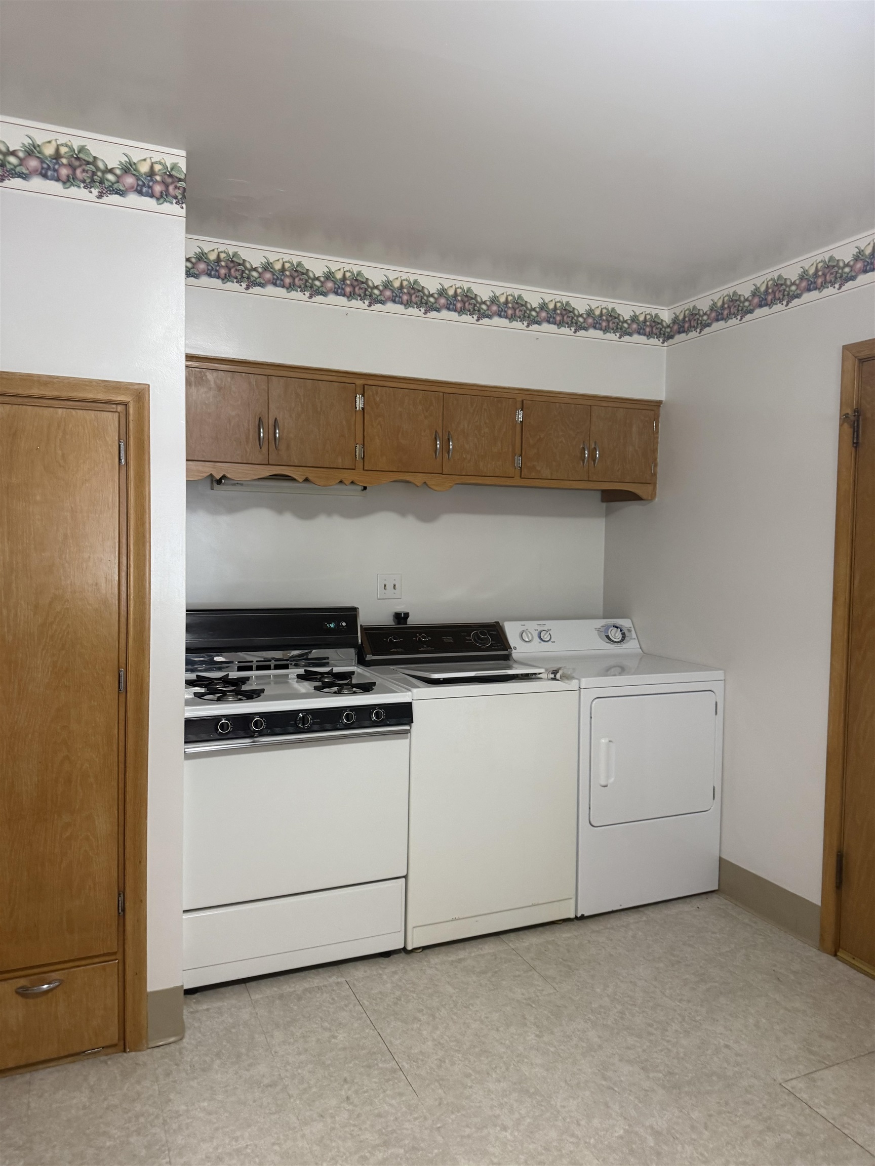 814 West 3rd Street Appleton, WI 54914 - Photo 4 of 9