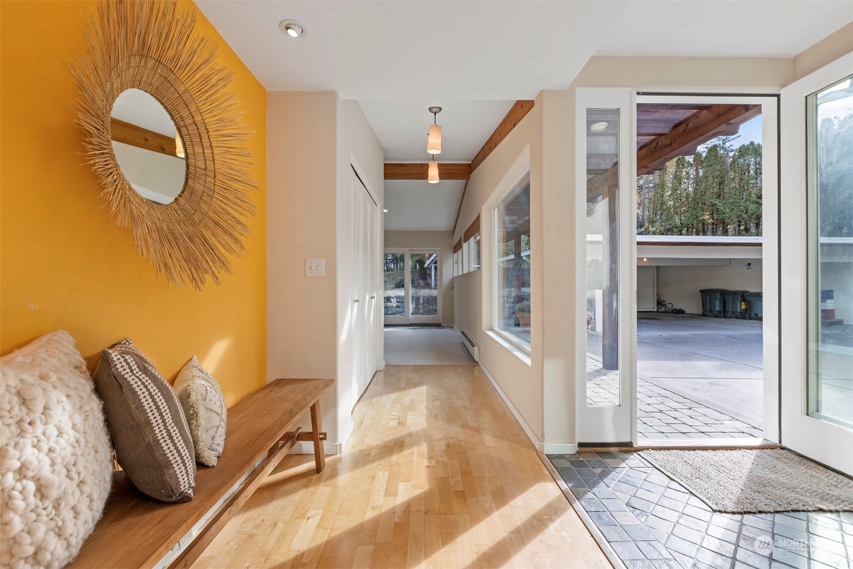 289 Briar Road Bellingham, WA 98225 - Photo 20 of 40 a view of a living room