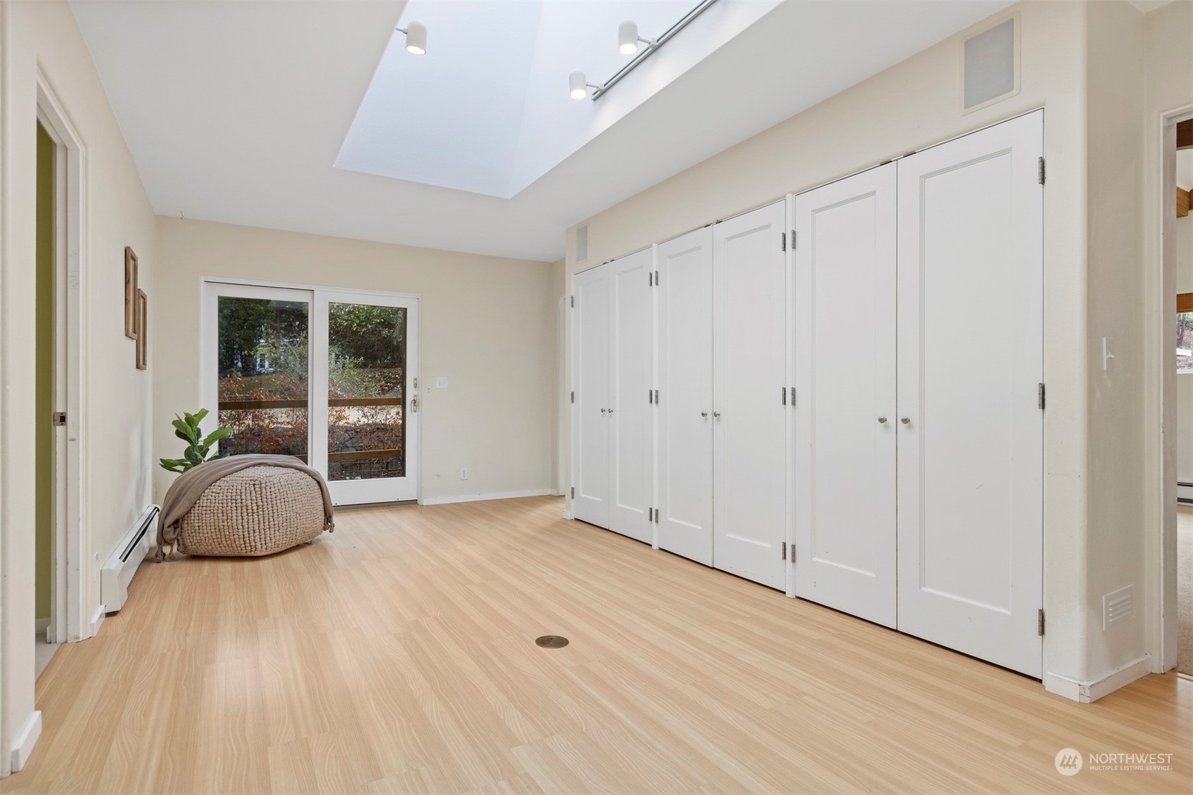 289 Briar Road Bellingham, WA 98225 - Photo 24 of 40 a view of an empty room and window