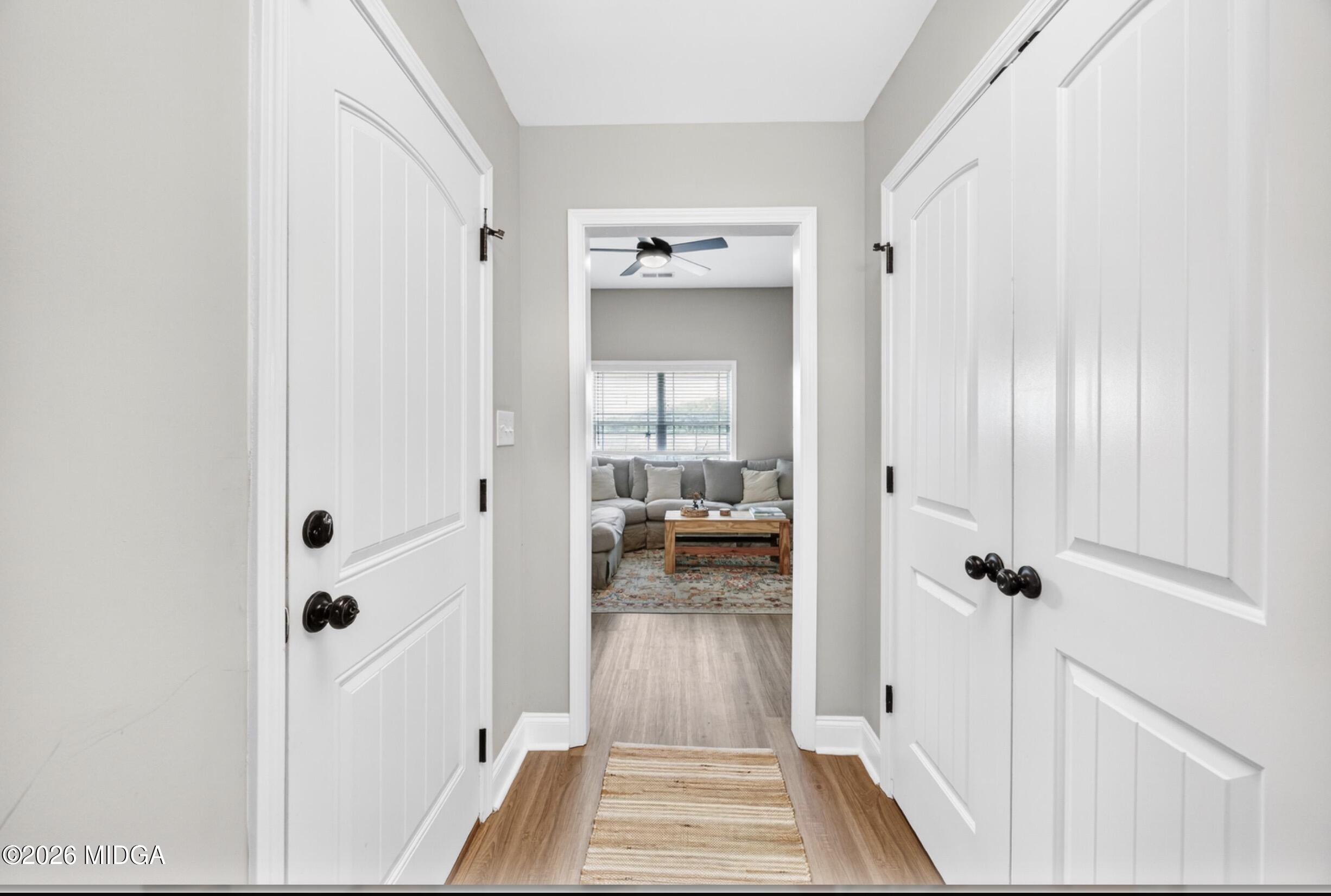 610 Daisy Drive Perry, GA 31069 - Photo 4 of 33 a bathroom with a shower