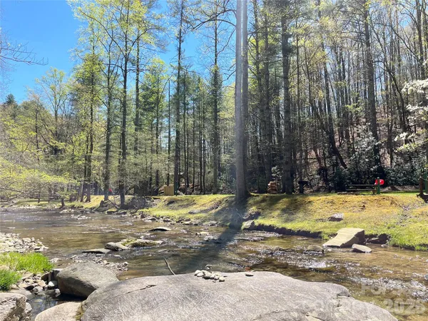 $975,000 | Tbd Tbd Powder Horn Road, Deep Gap, NC 28618