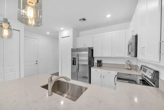 $2,800 | 14517 Three Ponds Trail, Delray Beach, FL 33446