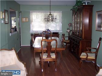 104 Oakmont Road Clementon, NJ 08021 - Photo 7 of 12 Dining Room