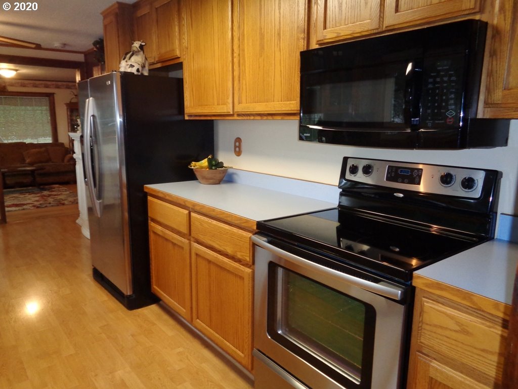 63434 Everett Road Coos Bay, OR 97420 - Photo 13 of 32 Gallery Image 13