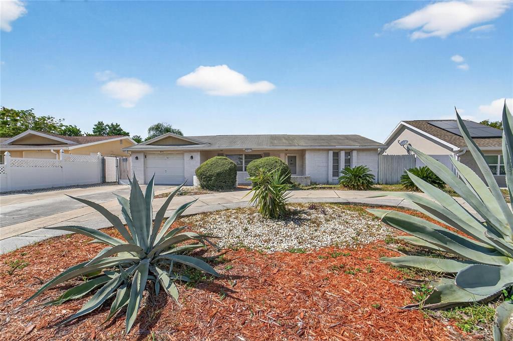 10841 Piccadilly Road Port Richey, FL 34668 - Photo 2 of 38 Gallery Image 2
