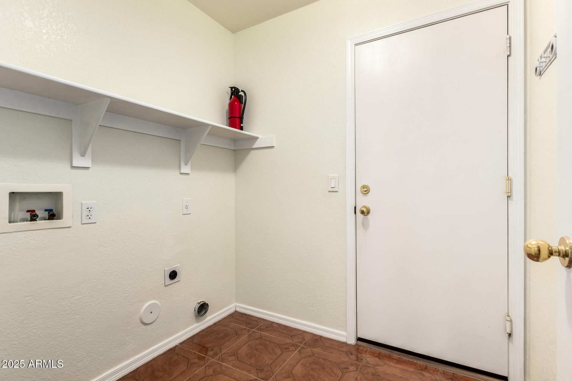3822 West Fallen Leaf Lane Glendale, AZ 85310 - Photo 25 of 35 a view of small space
