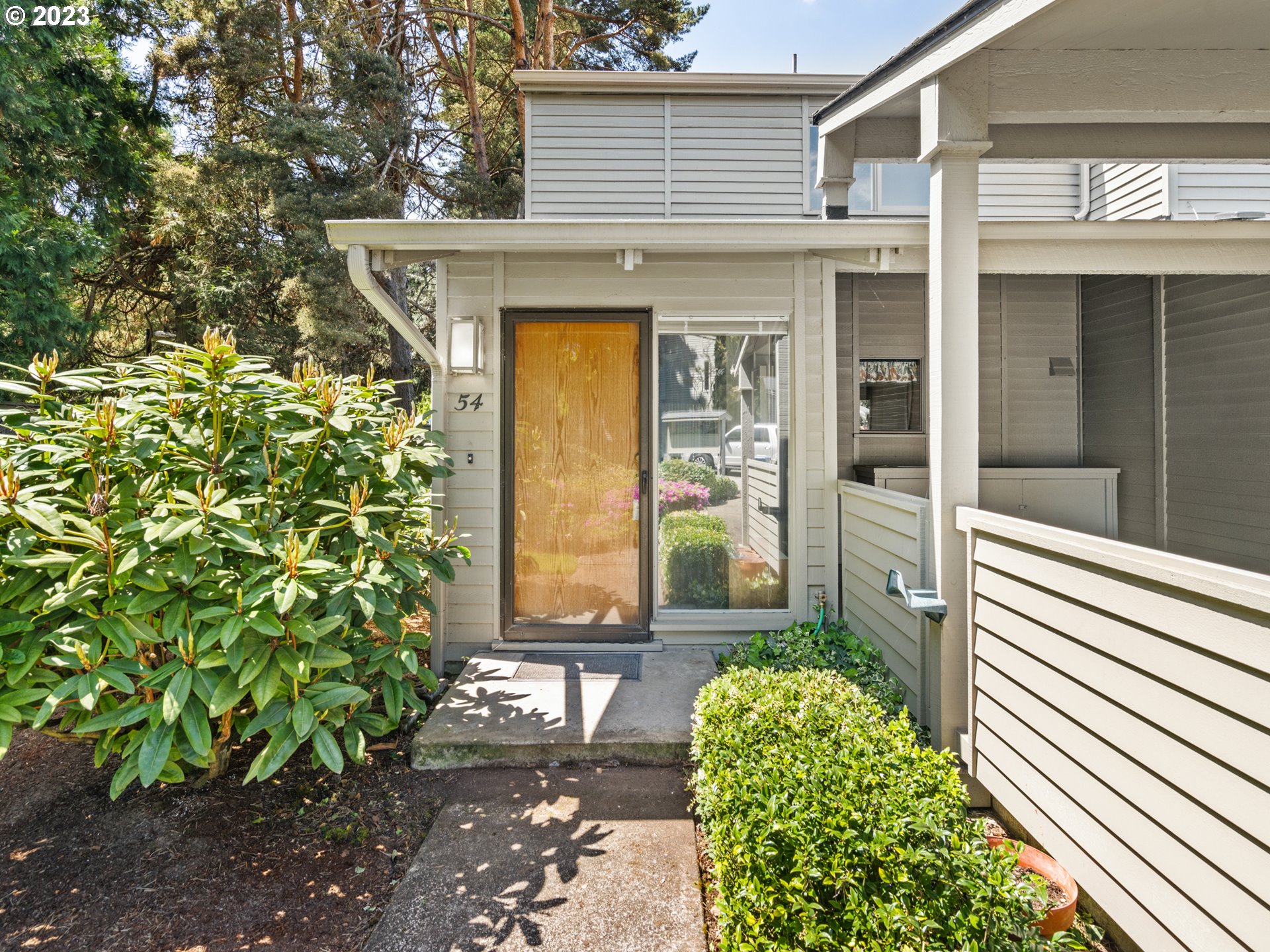 54 Fairway Loop Eugene, OR 97401 - Photo 3 of 41 Gallery Image 3