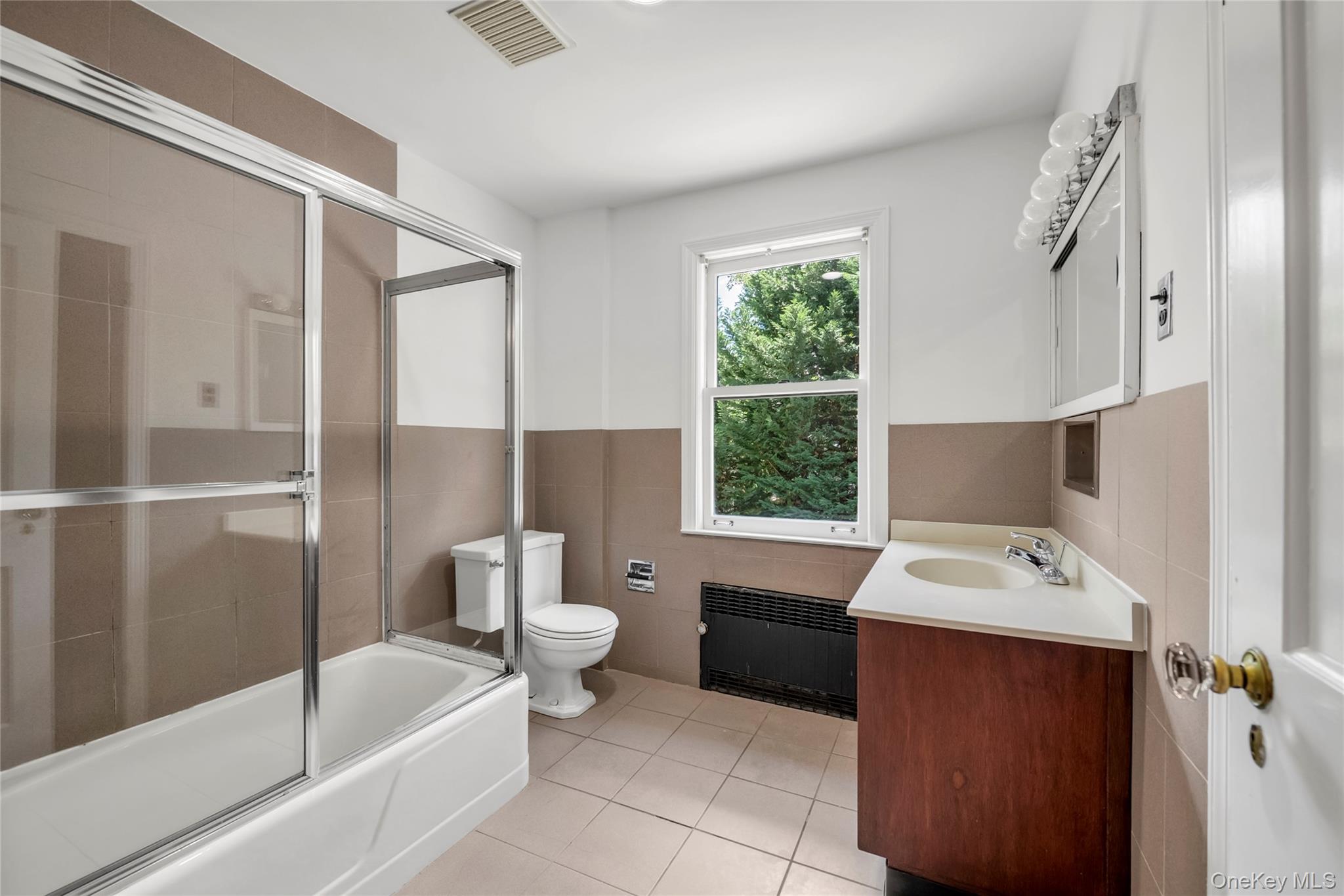328 Manor Road Queens, NY 11363 - Photo 18 of 30 Upstairs Bathroom