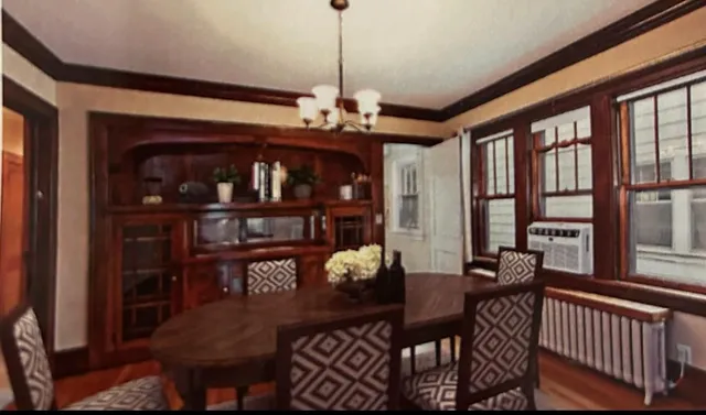 $1,900 | 989 Lincoln Avenue, St. Paul, MN 55105