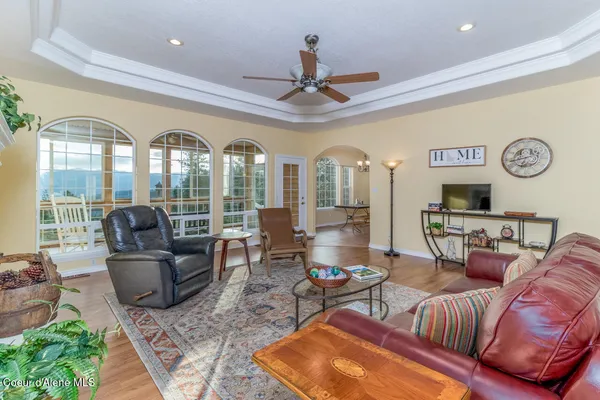 $1,195,000 | 684 Chute Canyon Way, Bonners Ferry, ID 83805
