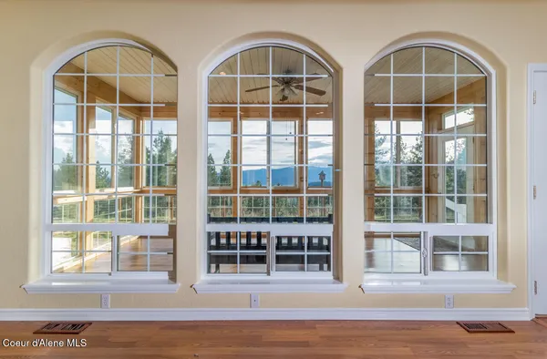 $1,195,000 | 684 Chute Canyon Way, Bonners Ferry, ID 83805