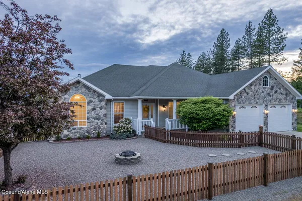 $1,195,000 | 684 Chute Canyon Way, Bonners Ferry, ID 83805