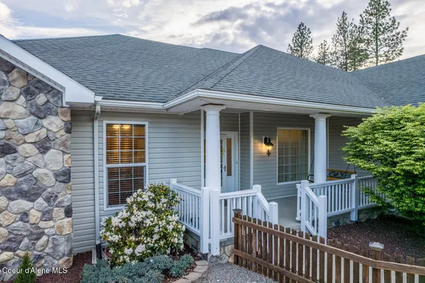 $1,195,000 | 684 Chute Canyon Way, Bonners Ferry, ID 83805