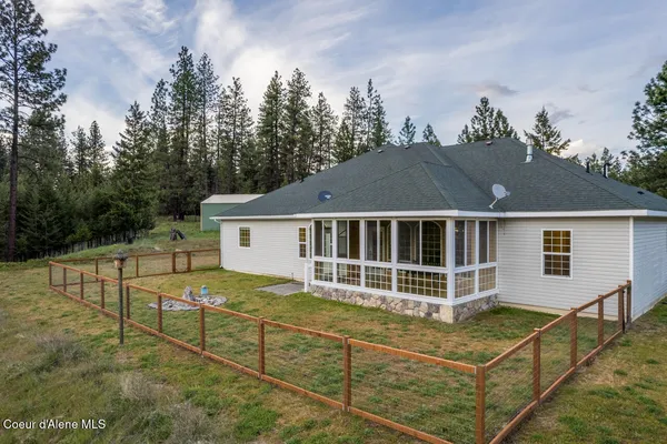 $1,195,000 | 684 Chute Canyon Way, Bonners Ferry, ID 83805