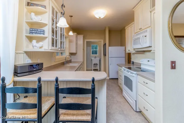 $1,195,000 | 684 Chute Canyon Way, Bonners Ferry, ID 83805