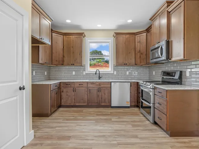 $328,000 | 224 West Clark Road, Inman, SC 29349