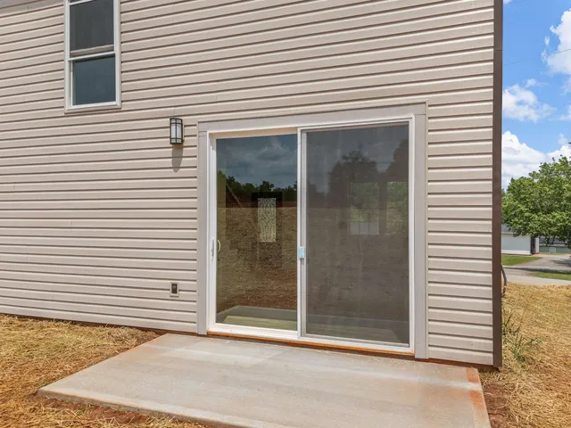 $328,000 | 224 West Clark Road, Inman, SC 29349