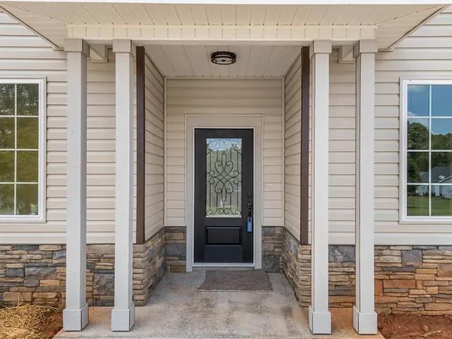 $328,000 | 224 West Clark Road, Inman, SC 29349