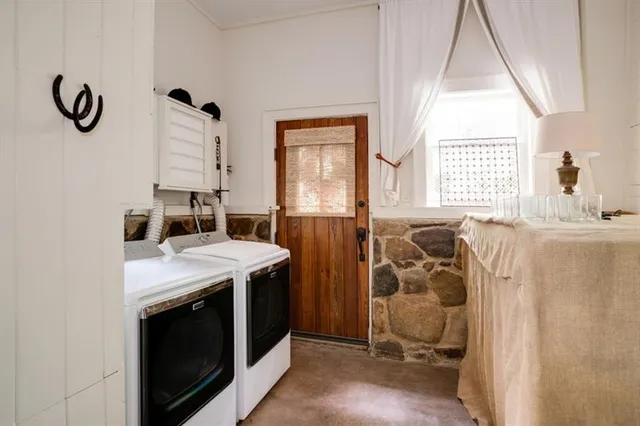 $1,750,000 | 31 Barn Inn Road, Lakemont, GA 30552