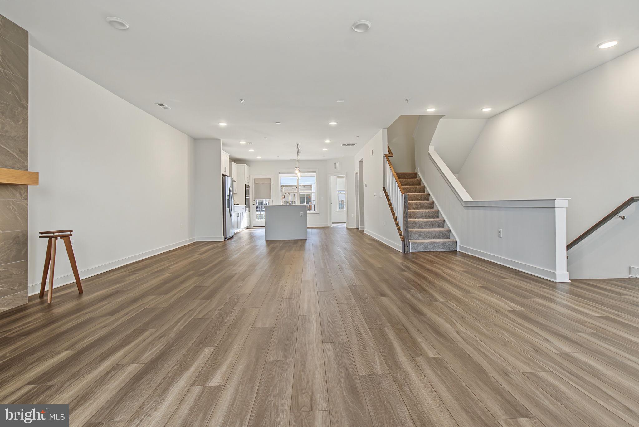 16122 Frederick Road, Unit 34 Rockville, MD 20855 - Photo 17 of 68 Gallery Image 17