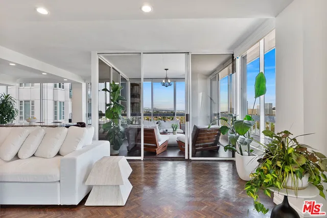 $10,990 | 10590 Wilshire Boulevard, Unit 1502, Los Angeles, CA 90024