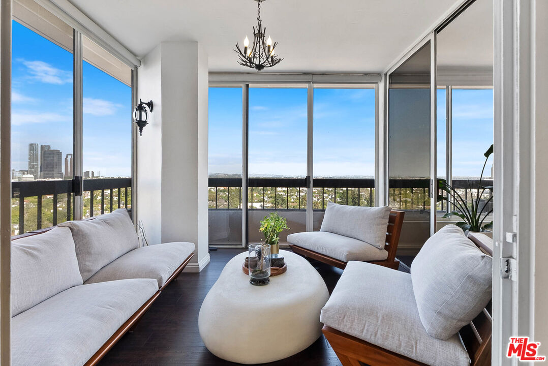 10590 Wilshire Boulevard, Unit 1502 Los Angeles, CA 90024 - Photo 16 of 35