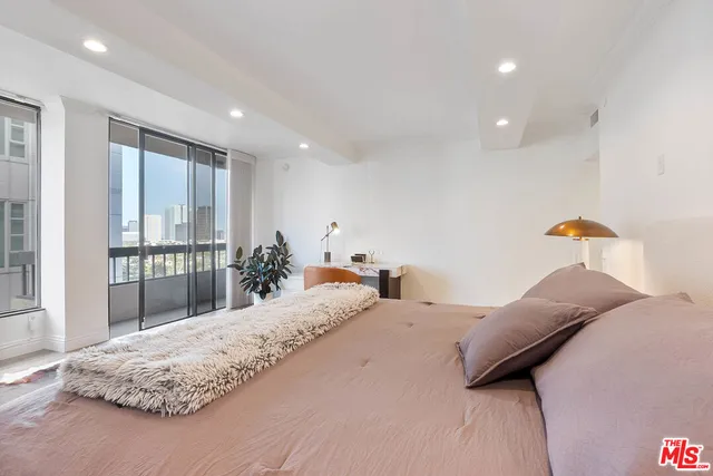 $10,990 | 10590 Wilshire Boulevard, Unit 1502, Los Angeles, CA 90024