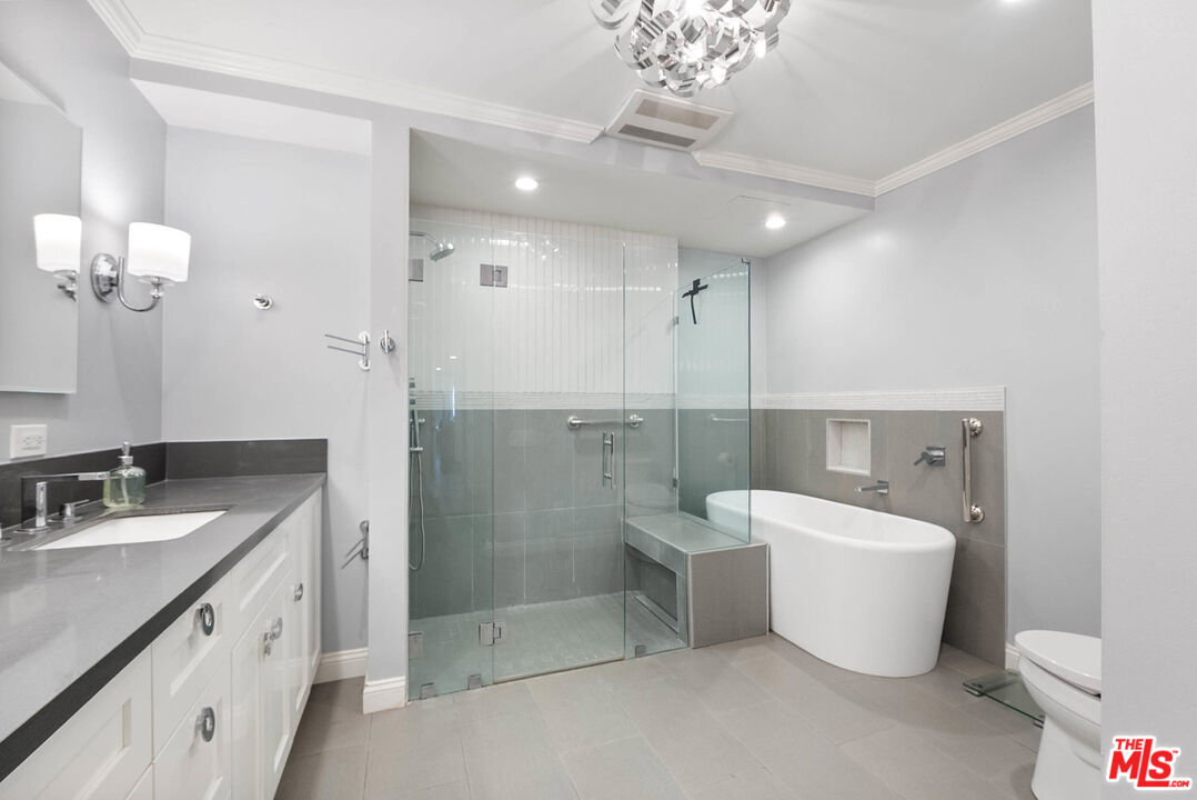 10590 Wilshire Boulevard, Unit 1502 Los Angeles, CA 90024 - Photo 24 of 35